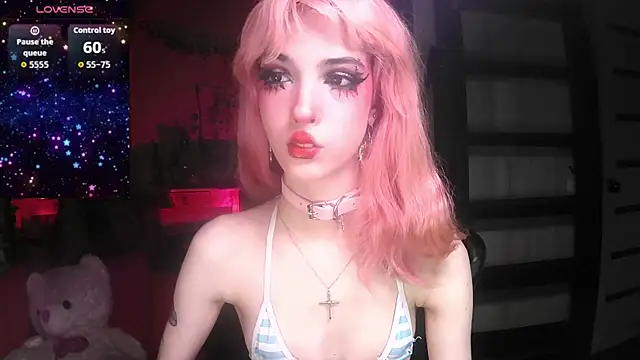 Snapshot of Ink__pleasure chatting on November 11, 11:05 pm Ink pleasure online show from November 11, 11:05 pm