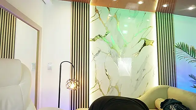 Emma Walkerr  online show from January 10, 9:16 pm