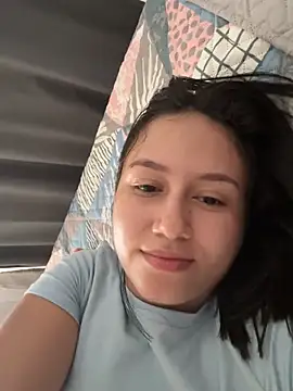 Snapshot of Jullya_x chatting on June 30, 9:38 pm Jullya x online show from June 30, 9:38 pm