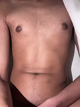 Snapshot of mdnn77 chatting on January 22, 12:06 am mdnn77 online show from January 22, 12:06 am