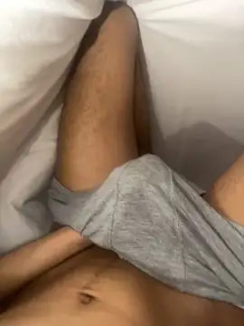 Snapshot of mdnn77 chatting on February 27, 11:37 pm mdnn77 online show from February 27, 11:37 pm