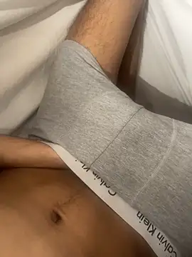 Snapshot of mdnn77 chatting on March 4, 11:22 pm mdnn77 online show from March 4, 11:22 pm