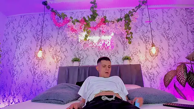 Bonny and carrot online show from March 19, 7:07 pm