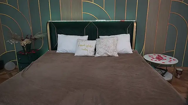 ArielGemme online show from February 10, 1:55 pm