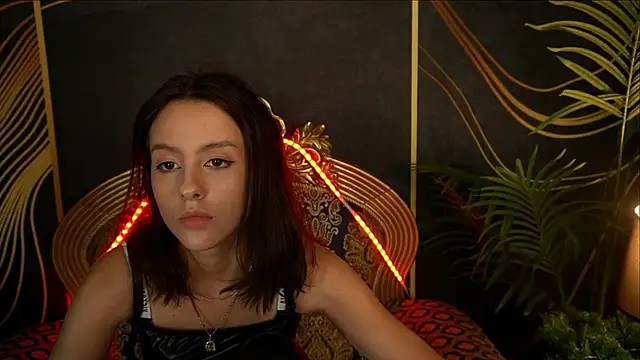 AnnaElys online show from February 5, 1:11 pm