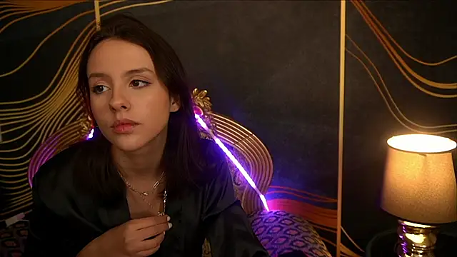 AnnaElys online show from March 8, 4:56 am