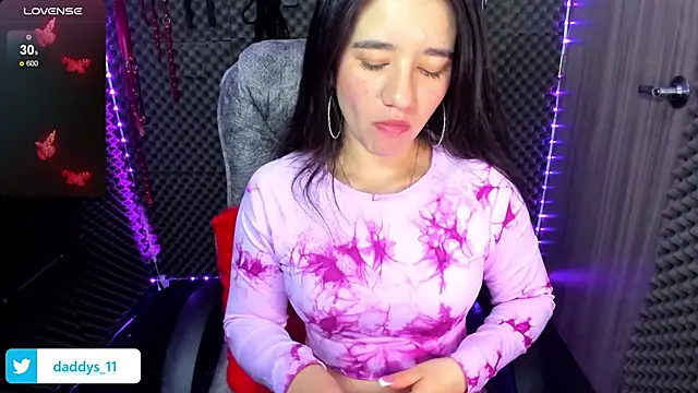 lilihot  online show from March 13, 4:23 pm