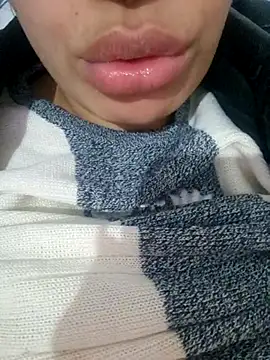 Snapshot of nonalona199999 chatting on March 1, 8:31 pm nonalona199999 online show from March 1, 8:31 pm