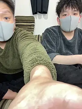 K0718 online show from March 7, 2:03 pm