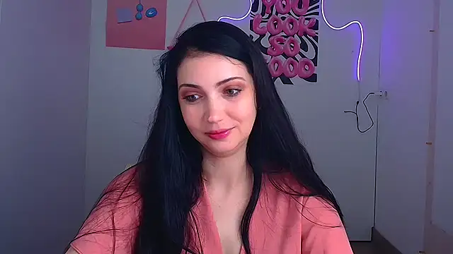 Snapshot of Amalia_amor chatting on June 17, 5:43 am Amalia amor online show from June 17, 5:43 am