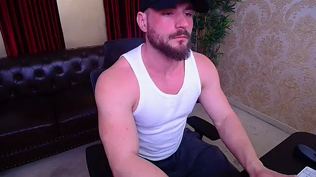 AdamJamesonn online show from April 9, 6:19 am