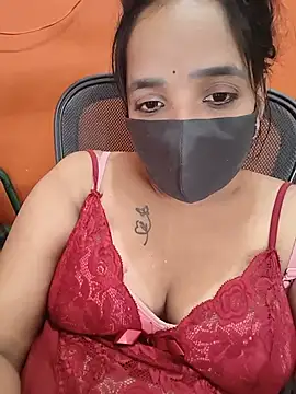 Snapshot of Lolitatamil chatting on June 14, 9:33 am Lolitatamil online show from June 14, 9:33 am