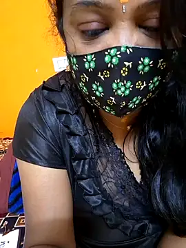Snapshot of kanikasree chatting on January 17, 6:44 pm kanikasree online show from January 17, 6:44 pm