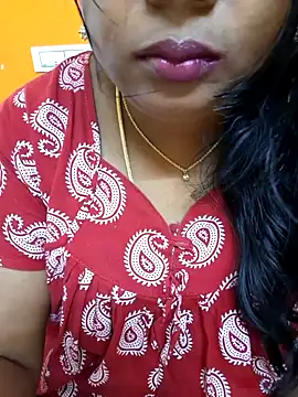 Snapshot of kanikasree chatting on January 18, 11:43 am kanikasree online show from January 18, 11:43 am