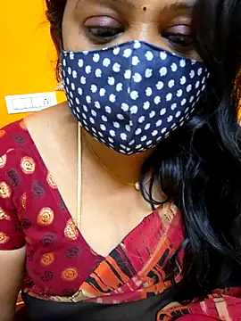 Snapshot of kanikasree chatting on January 24, 10:51 pm kanikasree online show from January 24, 10:51 pm