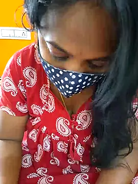 Snapshot of kanikasree chatting on February 1, 3:41 am kanikasree online show from February 1, 3:41 am