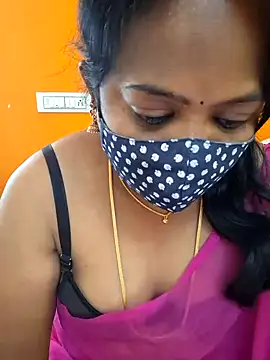 Snapshot of kanikasree chatting on February 2, 7:41 am kanikasree online show from February 2, 7:41 am