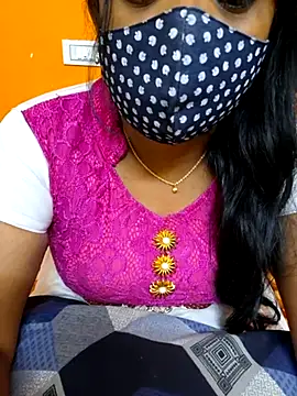 Snapshot of kanikasree chatting on February 25, 4:57 am kanikasree online show from February 25, 4:57 am
