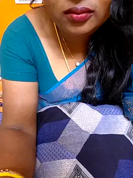 Snapshot of kanikasree chatting on March 6, 9:53 pm kanikasree online show from March 6, 9:53 pm