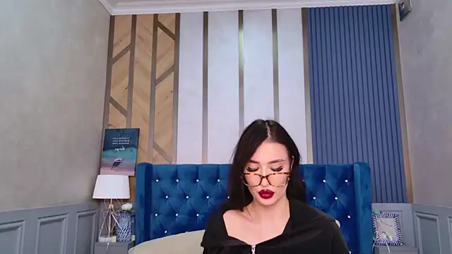 Snapshot of EmmaLawrens chatting on February 16, 12:43 pm EmmaLawrens online show from February 16, 12:43 pm