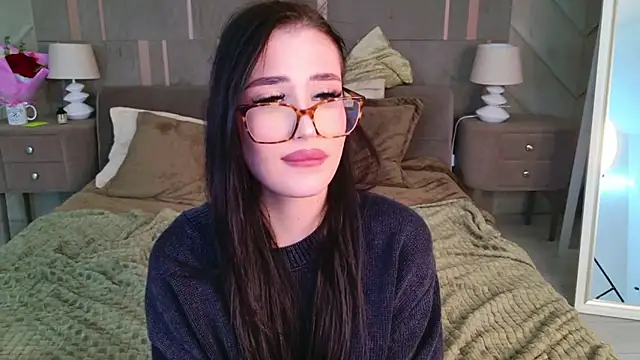 Snapshot of EmmaLawrens chatting on March 8, 4:50 pm EmmaLawrens online show from March 8, 4:50 pm