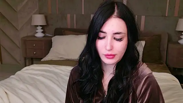 Snapshot of EmmaLawrens chatting on September 13, 3:45 pm EmmaLawrens online show from September 13, 3:45 pm