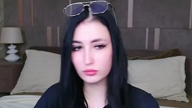 Snapshot of EmmaLawrens chatting on September 14, 8:52 pm EmmaLawrens online show from September 14, 8:52 pm