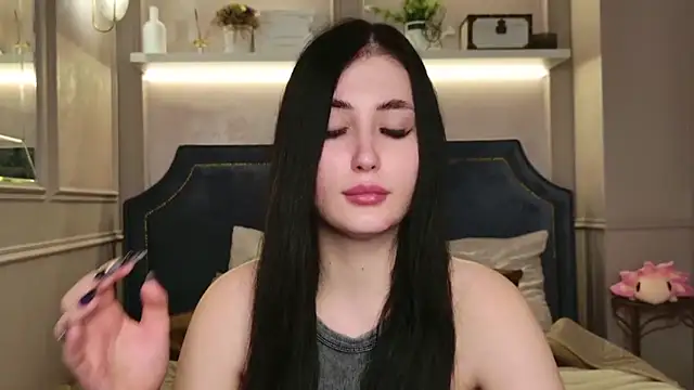 Snapshot of EmmaLawrens chatting on September 18, 4:09 pm EmmaLawrens online show from September 18, 4:09 pm