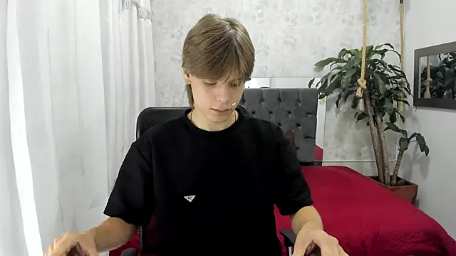 blondie lover69 online show from September 20, 7:59 pm