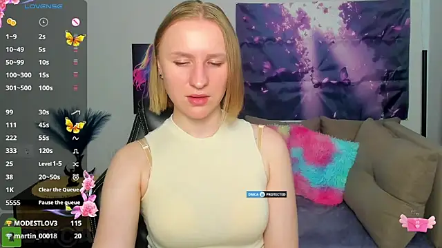 Snapshot of BeautyBlondy chatting on May 11, 4:04 pm BeautyBlondy online show from May 11, 4:04 pm
