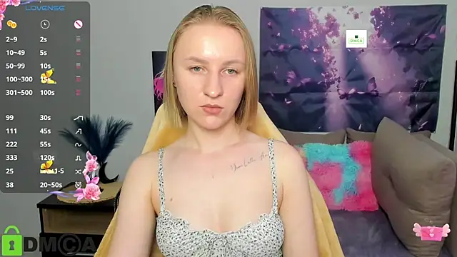 Snapshot of BeautyBlondy chatting on May 20, 12:22 pm BeautyBlondy online show from May 20, 12:22 pm