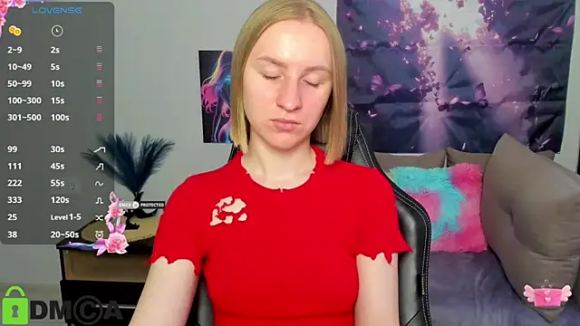 Snapshot of BeautyBlondy chatting on May 21, 12:23 pm BeautyBlondy online show from May 21, 12:23 pm
