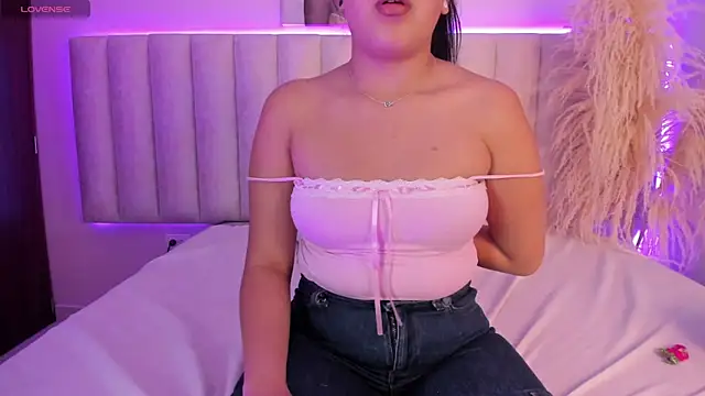 Snapshot of _Cristal_Collins chatting on January 14, 11:05 pm Cristal Collins online show from January 14, 11:05 pm