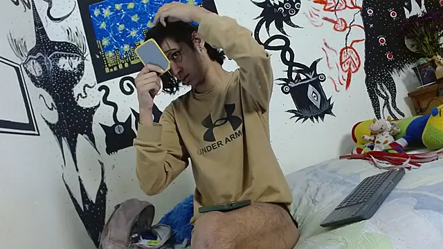 Snapshot of boysLittle chatting on October 17, 10:18 am boysLittle online show from October 17, 10:18 am