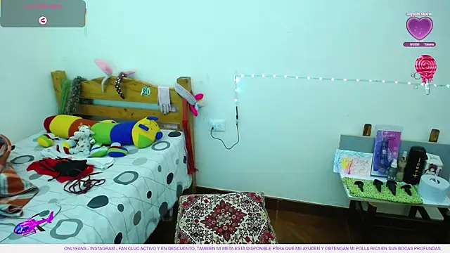 Snapshot of boysLittle chatting on November 15, 6:55 am boysLittle online show from November 15, 6:55 am