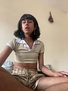 Snapshot of boysLittle chatting on February 10, 7:29 pm boysLittle online show from February 10, 7:29 pm