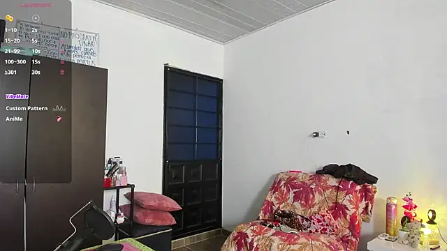 Snapshot of boysLittle chatting on February 28, 1:12 pm boysLittle online show from February 28, 1:12 pm