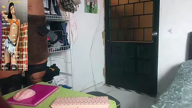 boysLittle online show from March 4, 1:17 pm