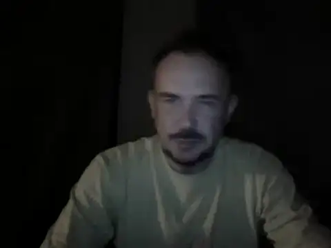 Snapshot of GaySexxPL chatting on January 9, 9:58 pm GaySexxPL online show from January 9, 9:58 pm