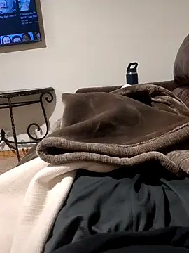 young18dick  online show from January 8, 9:21 am