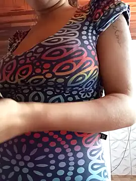 Snapshot of oliveira_k chatting on March 18, 2:20 pm oliveira k online show from March 18, 2:20 pm