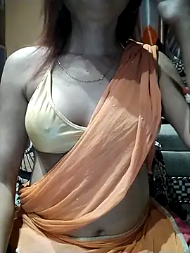 SANA-LEONI online show from December 1, 3:17 pm