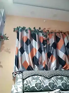 SANA-LEONI online show from February 27, 2:50 pm