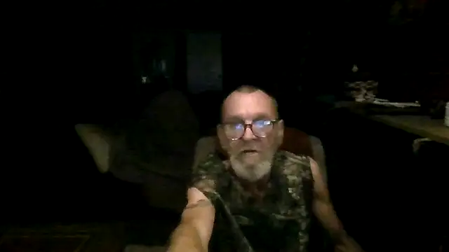 Snapshot of Aldick68 chatting on June 17, 5:43 am Aldick68 online show from June 17, 5:43 am