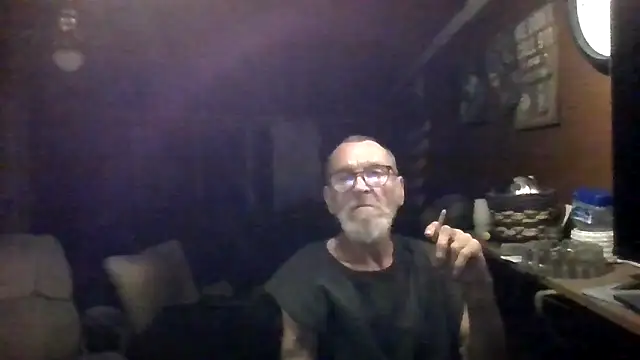 Snapshot of Aldick68 chatting on June 20, 5:32 am Aldick68 online show from June 20, 5:32 am