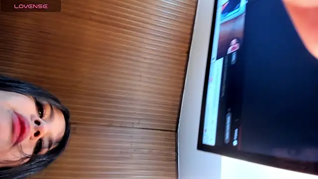  Daniela hot 1 online show from March 5, 9:27 am