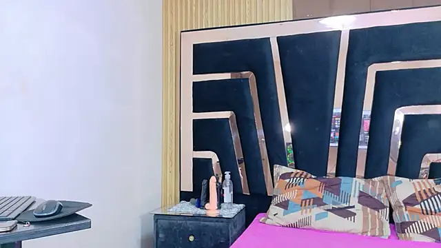 SolEvanss online show from October 21, 2:40 pm