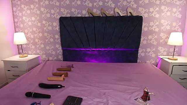 SalomeSimonz online show from June 10, 2:38 pm