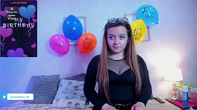 Veronica simons online show from March 10, 8:01 pm
