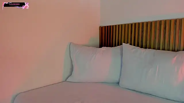 alliss ginger  online show from November 21, 7:12 pm